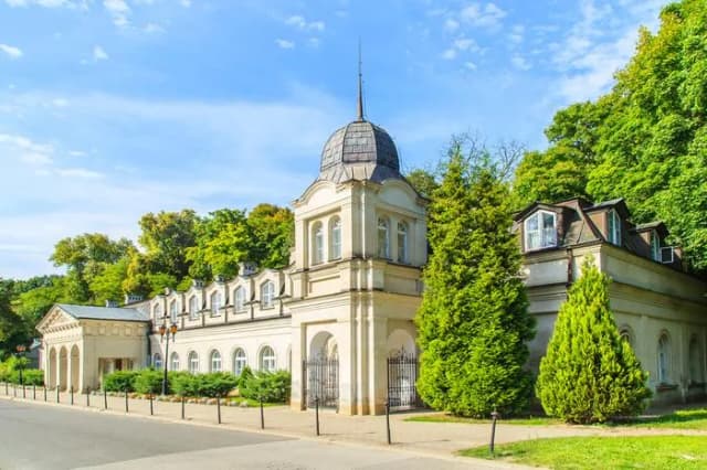 Atrakcje Nałęczowa: Odkryj ukryte skarby i nieznane miejsca Atrakcje Nałęczowa: Odkryj ukryte skarby i nieznane miejsca